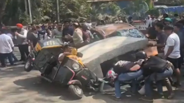 ভারতে চলন্ত গাড়ির ওপর ধসে পড়লো মেট্রো রেলসেতুর অংশ, নিহত ১ ভারতে চলন্ত গাড়ির ওপর ধসে পড়লো মেট্রো রেলসেতুর অংশ, নিহত ১