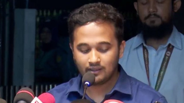 জুলাই শহীদ স্মৃতি ফাউন্ডেশন থেকে স্নিগ্ধ’র পদত্যাগ