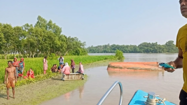 সুন্দরবনে নদীতে বোট উল্টে প্রবাসী নারী পর্যটক নিখোঁজ