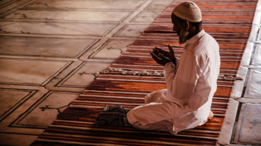 রমজান মাসে যাদের আমল কবুল করেন আল্লাহ 