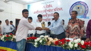 সেরাজনগর মুনছর আলী পাইলট উচ্চ বিদ্যালয়ের প্রাক্তন শিক্ষার্থীদের আয়োজনে বর্ণাঢ্য অনুষ্ঠান