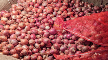 পেঁয়াজের বাজারে স্বস্তি, কমেছে দাম