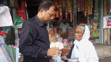 শ্রীনগরে রাষ্ট্র কাঠামো মেরামতের ৩১ দফা বাস্তবায়নে লিফলেট বিতরণ