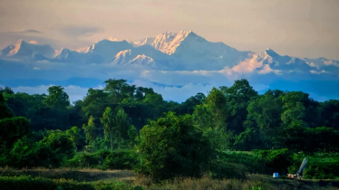 আবারও পঞ্চগড় থেকে দেখা যাচ্ছে কাঞ্চনজঙ্ঘা
