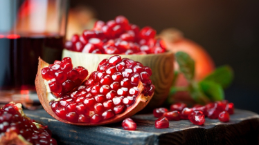 এক কাপ ডালিমে পেতে পারেন যেসব উপকারিতা 