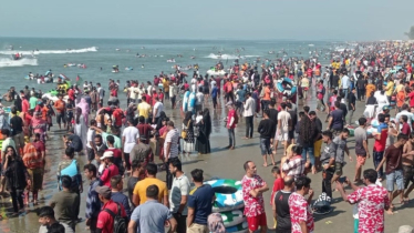 ঈদের ছুটিতে কক্সবাজারে ৫ লাখের বেশি পর্যটক, ৩ দিনে ৬ জনের মৃত্যু