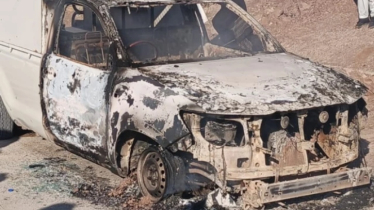 পাকিস্তানে গাড়িতে বন্দুকধারীর হামলা-আগুন, পুলিশের ৫ কর্মকর্তা নিহত