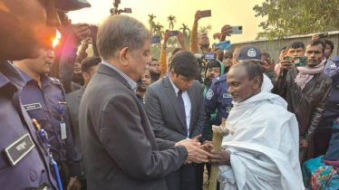 ময়মনসিংহ গিয়ে দীপুর পরিবারকে আশ্বস্ত করলেন শিক্ষা উপদেষ্টা