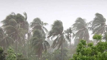 দুপুরের মধ্যে ৭ জেলায় ঝড়ের শঙ্কা, নদীবন্দরে সতর্ক সংকেত