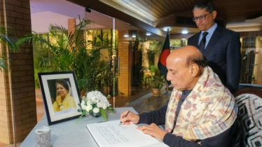 খালেদা জিয়ার মৃত্যু: বাংলাদেশ হাইকমিশনে গিয়ে রাজনাথ সিংয়ের শোক 