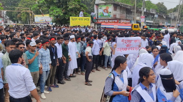 রাজশাহীতে ৭ দাবিতে পলিটেকনিক শিক্ষার্থীদের সড়ক অবরোধ