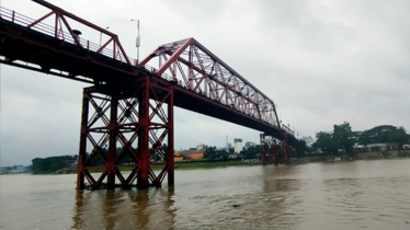 বিপৎসীমার ওপর দিয়ে বইছে কুশিয়ারার পানি, নিম্নাঞ্চলে বন্যার শঙ্কা