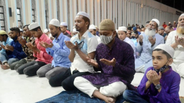 ইবাদত বন্দেগির মধ্য দিয়ে পালিত হলো শব-এ-বরাত  