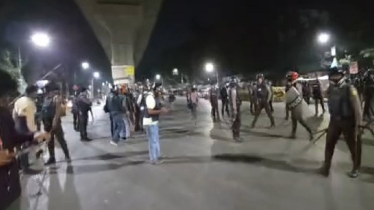 এবার শাহবাগে পুলিশ-ইনকিলাব মঞ্চের নেতা-কর্মীদের সংঘর্ষ, আহত রনি