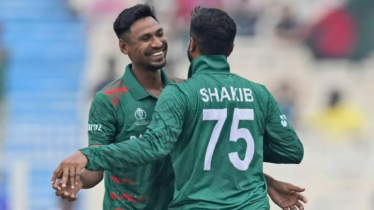 পিএসএল ও আইপিএলে খেলার অনুমতি পেলেন সাকিব-মুস্তাফিজ