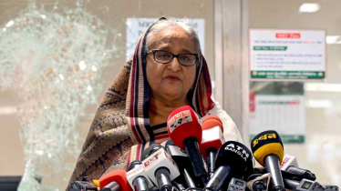 রাজনীতিতে ফেরার ছক কষছেন আওয়ামী লীগ নেতারা: দ্য গার্ডিয়ান  