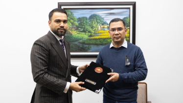 খালেদা জিয়ার মৃত্যুতে তারেক রহমানের কাছে প্রধান উপদেষ্টার শোকবার্তা হস্তান্তর