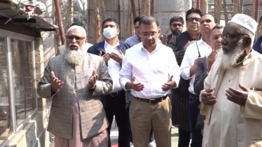 শাহ মখদুমের (রহ.) মাজার জিয়ারত করেছেন তারেক রহমান