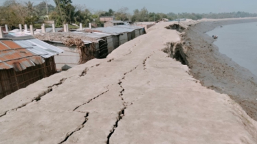 আইলার ১৬ বছর: সাতক্ষীরার উপকূলে সংস্কার হয়নি অধিকাংশ বেড়িবাঁধ