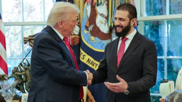 সিরিয়ায় হস্তক্ষেপ না করতে ইসরাইলকে সতর্ক করলেন ট্রাম্প