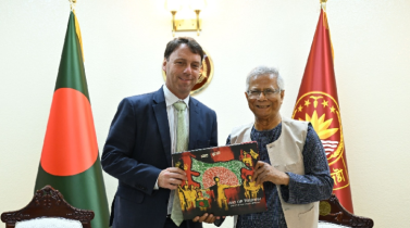 যুক্তরাষ্ট্রের সঙ্গে বাণিজ্যিক সম্পর্ক আরও জোরদার করতে চায় বাংলাদেশ: প্রধান উপদেষ্টা