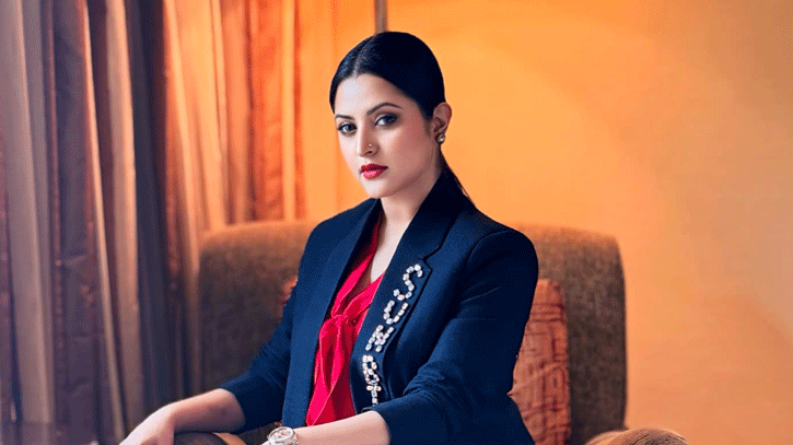 রাস্তায় শিক্ষিকাকে হেনস্তা করায় পরীমণির ক্ষোভ রাস্তায় শিক্ষিকাকে হেনস্তা করায় পরীমণির ক্ষোভ
