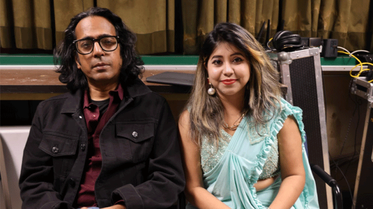 একই মঞ্চে বাপ্পা মজুমদার ও মেহজাবীন মেহা একই মঞ্চে বাপ্পা মজুমদার ও মেহজাবীন মেহা