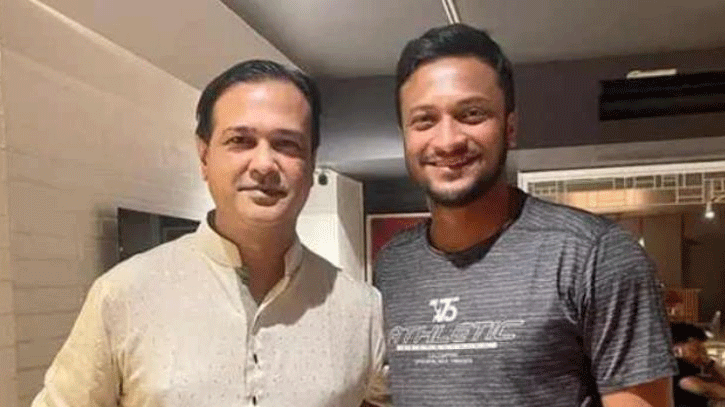 সাকিবের খেলার ব্যাপারে যা জানালেন আসিফ আকবর সাকিবের খেলার ব্যাপারে যা জানালেন আসিফ আকবর