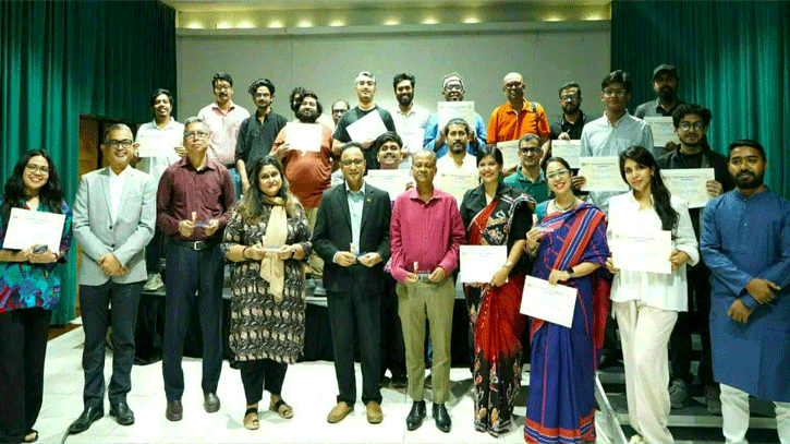 বাংলাদেশ ফিল্ম আর্কাইভ ও লেখালিখির আয়োজনে সিনেমার ‘পিচ’ নিয়ে কর্মশালা