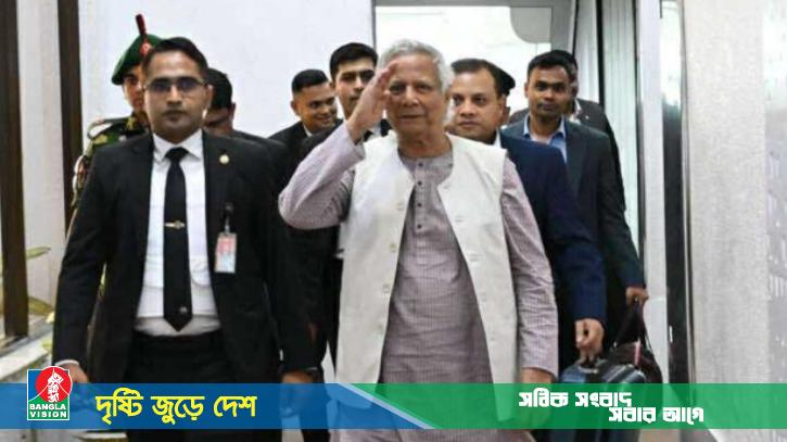 দেশে ফিরেছেন প্রধান উপদেষ্টা