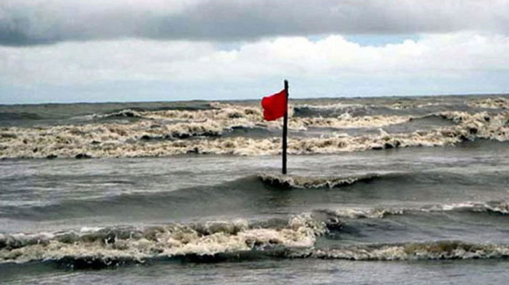ঝড়ের শঙ্কায় সমুদ্রবন্দরে ৩ নম্বর সতর্ক সংকেত, মাছ ধরায় নিষেধাজ্ঞা ঝড়ের শঙ্কায় সমুদ্রবন্দরে ৩ নম্বর সতর্ক সংকেত, মাছ ধরায় নিষেধাজ্ঞা