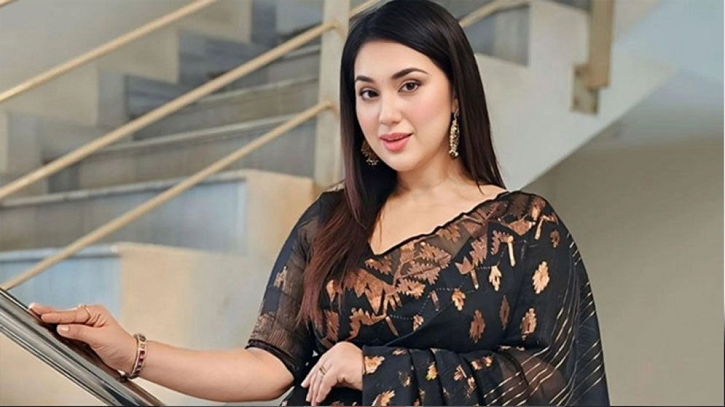 কোন স্পেশাল মানুষের জন্য কোরবানির মাংস রান্না করলেন অপু বিশ্বাস? কোন স্পেশাল মানুষের জন্য কোরবানির মাংস রান্না করলেন অপু বিশ্বাস?