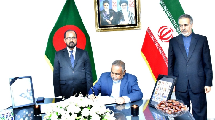 ইরান দূতাবাসে সংরক্ষিত শোক বইতে স্বাক্ষর জামায়াতের