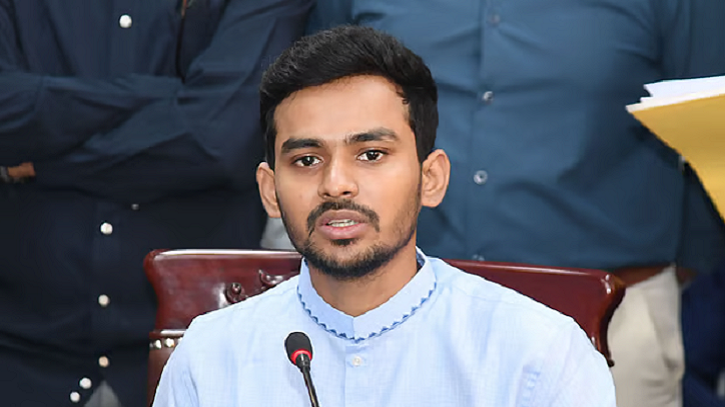 অস্ত্রের বিষয়ে এবার বিস্ফোরক ফেসবুক স্ট্যাটাস উপদেষ্টা আসিফ মাহমুদের অস্ত্রের বিষয়ে এবার বিস্ফোরক ফেসবুক স্ট্যাটাস উপদেষ্টা আসিফ মাহমুদের