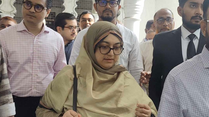 ন্যায়বিচার পেয়েছি, ‘আলহামদুলিল্লাহ’: লুৎফুজ্জামান বাবরের স্ত্রী ন্যায়বিচার পেয়েছি, ‘আলহামদুলিল্লাহ’: লুৎফুজ্জামান বাবরের স্ত্রী