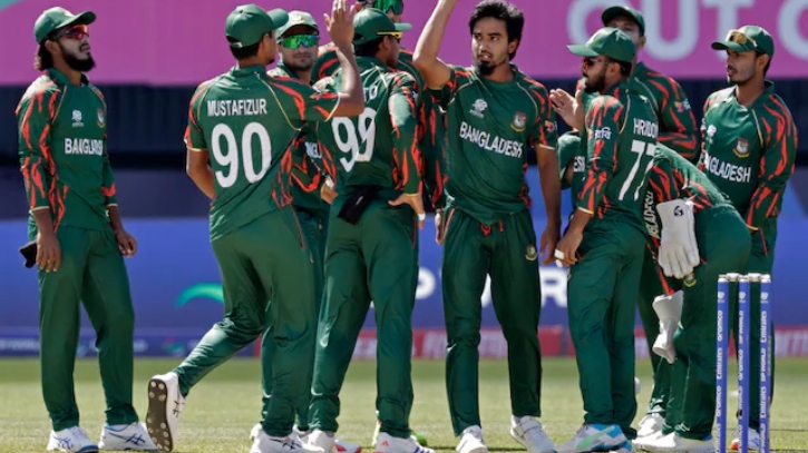দ. আফ্রিকাকে স্বল্প রানে গুটিয়ে জয়ের স্বপ্নে বাংলাদেশ