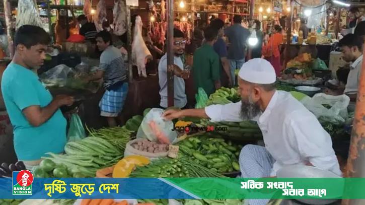 বৃষ্টির অজুহাতে বাজারে সবজির দাম আরও বেড়েছে