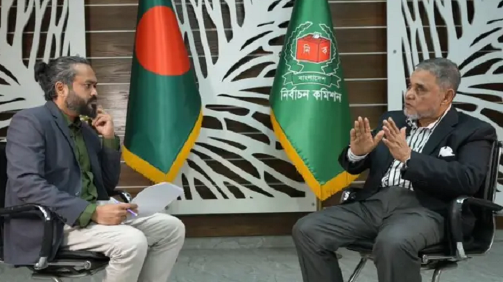 বিবিসিকে নির্বাচনের সম্ভাব্য সময় জানালেন সিইসি বিবিসিকে নির্বাচনের সম্ভাব্য সময় জানালেন সিইসি