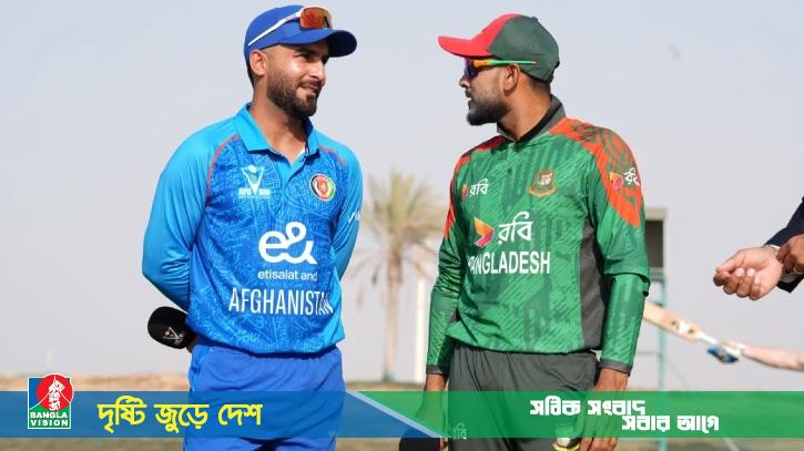 টসে হেরে ফিল্ডিংয়ে বাংলাদেশ