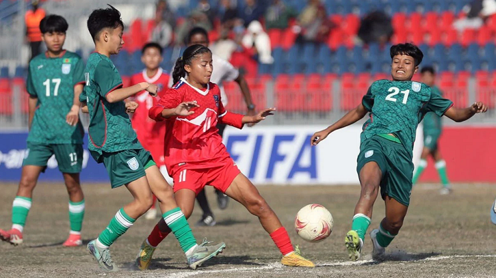 নেপালকে উড়িয়ে পয়েন্ট টেবিলের শীর্ষে বাংলাদেশ, ফাইনালে প্রতিপক্ষ ভারত