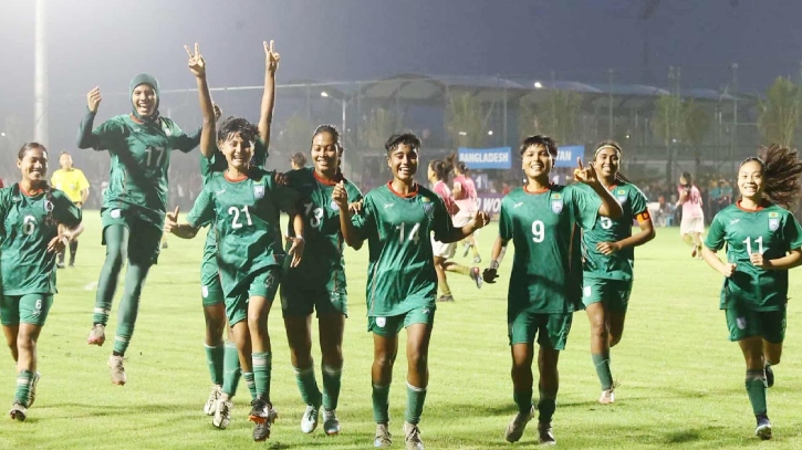 শান্তি মার্ডির হ্যাটট্রিকে ভুটানকে ৪-১ গোলে হারালো বাংলাদেশ শান্তি মার্ডির হ্যাটট্রিকে ভুটানকে ৪-১ গোলে হারালো বাংলাদেশ