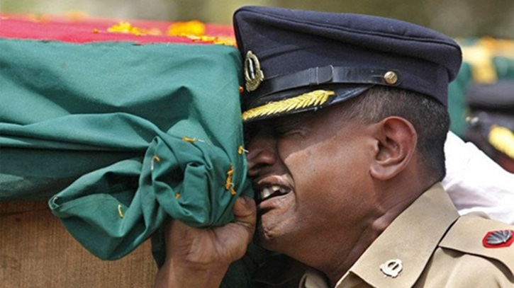 বিডিআর হত্যাকাণ্ডে জড়িত আ.লীগ, মূল সমন্বয়কারীর নাম প্রকাশ করলো কমিশন বিডিআর হত্যাকাণ্ডে জড়িত আ.লীগ, মূল সমন্বয়কারীর নাম প্রকাশ করলো কমিশন