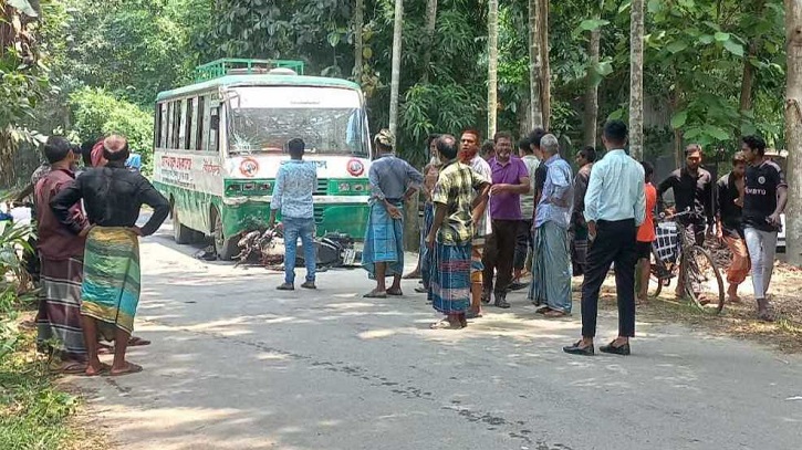 স্কুল বাসের চাপায় যুবক নিহত স্কুল বাসের চাপায় যুবক নিহত