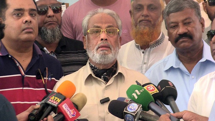 সেন্টমার্টিনের কাছে যুদ্ধজাহাজ দেশের সার্বভৌমত্বে আঘাত হানার চেষ্টা: জিএম কাদের সেন্টমার্টিনের কাছে যুদ্ধজাহাজ দেশের সার্বভৌমত্বে আঘাত হানার চেষ্টা: জিএম কাদের