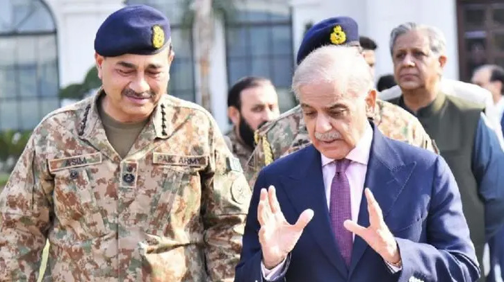 হঠাৎ সেনাসদরে হাজির পাকিস্তানের প্রধানমন্ত্রী, দিলেন কড়া হুঁশিয়ারী হঠাৎ সেনাসদরে হাজির পাকিস্তানের প্রধানমন্ত্রী, দিলেন কড়া হুঁশিয়ারী
