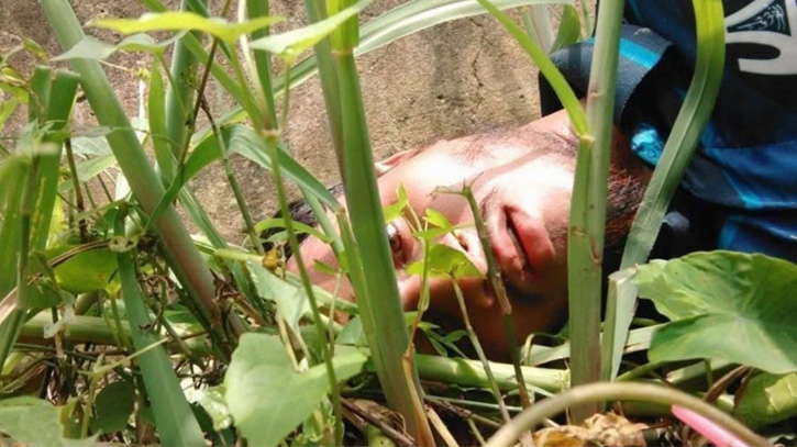 ছাদ থেকে ফেলে দেওয়া চবি’র ওই শিক্ষার্থী শিবির নেতা ছাদ থেকে ফেলে দেওয়া চবি’র ওই শিক্ষার্থী শিবির নেতা