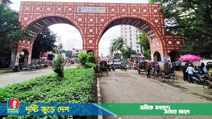 রিকশাওয়ালার কাছে ঢাবি ছাত্রী হয়রানি, সিসিটিভি দেখে শনাক্ত করার চেষ্টা ডাকসুর
