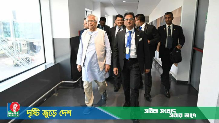 ইতালির রোমে পৌঁছেছেন প্রধান উপদেষ্টা
