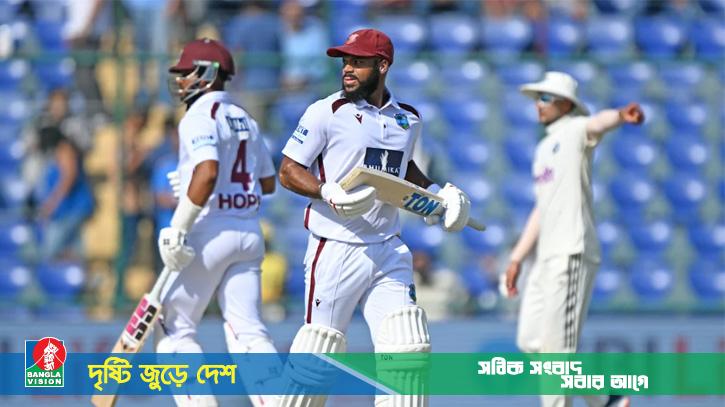 দিল্লি টেস্টে প্রতিরোধ গড়ছেন ক্যাম্পবেল-হোপ জুটি