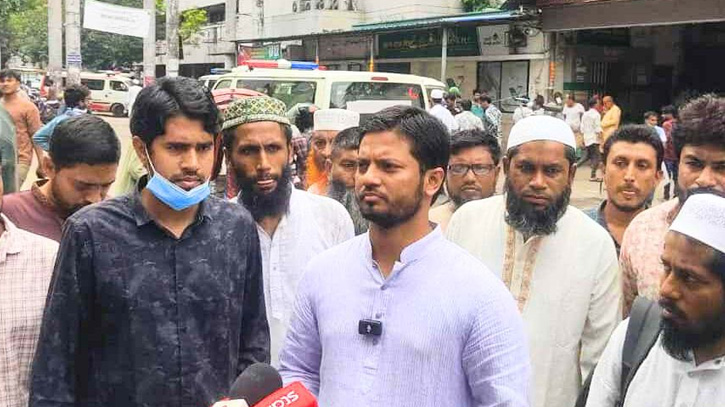 নুরের ওপর হামলা: বিচার বিভাগীয় তদন্ত চান শিবির সভাপতি নুরের ওপর হামলা: বিচার বিভাগীয় তদন্ত চান শিবির সভাপতি